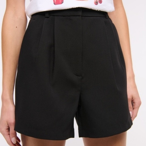 Abercrombie & Fitch Sloane Tailored Short - Picture 1 of 4